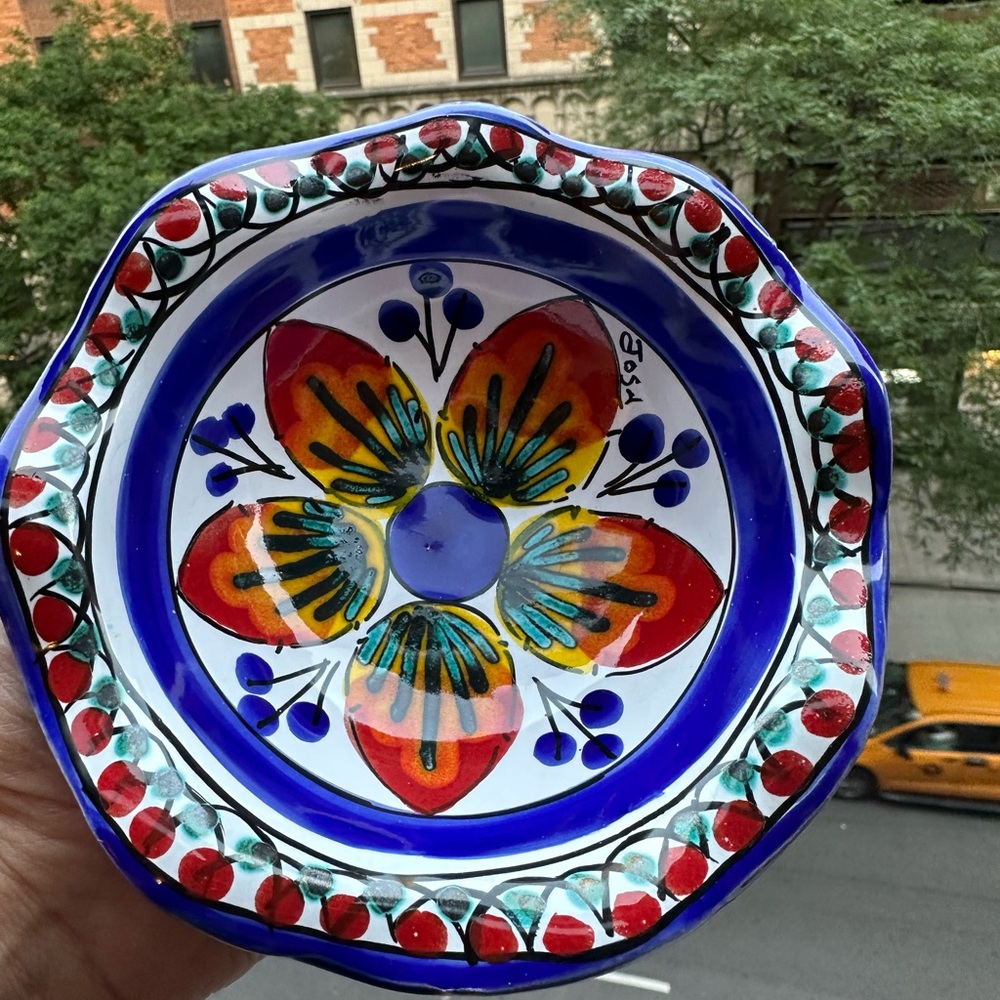 Gorgeous Hand-Painted Italian Ceramic Bowl Signed Migliori Florence 5.5”